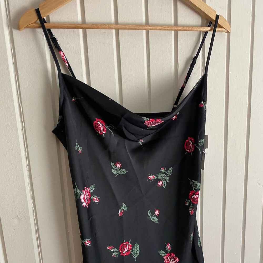 NWT floral dress - Picture 3 of 8